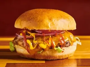 Starvin' Joe Burger