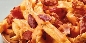 FRITES CHEDDAR ET BACON